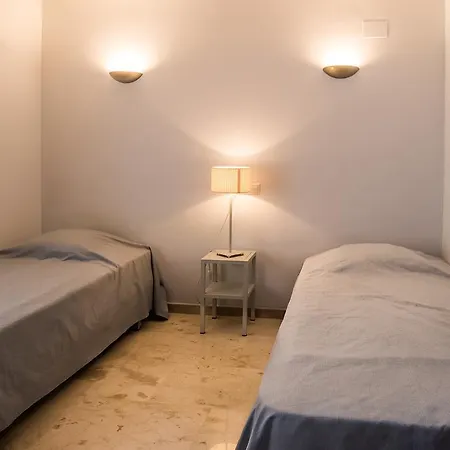 Espanhouse Recoleta 9 *